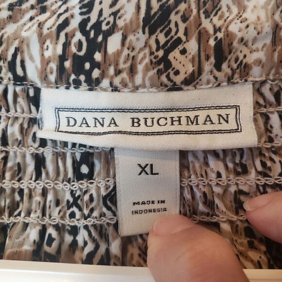 DANA BUCHMAN Quarter-button Short-sleeve Blouse - Picture 6 of 10